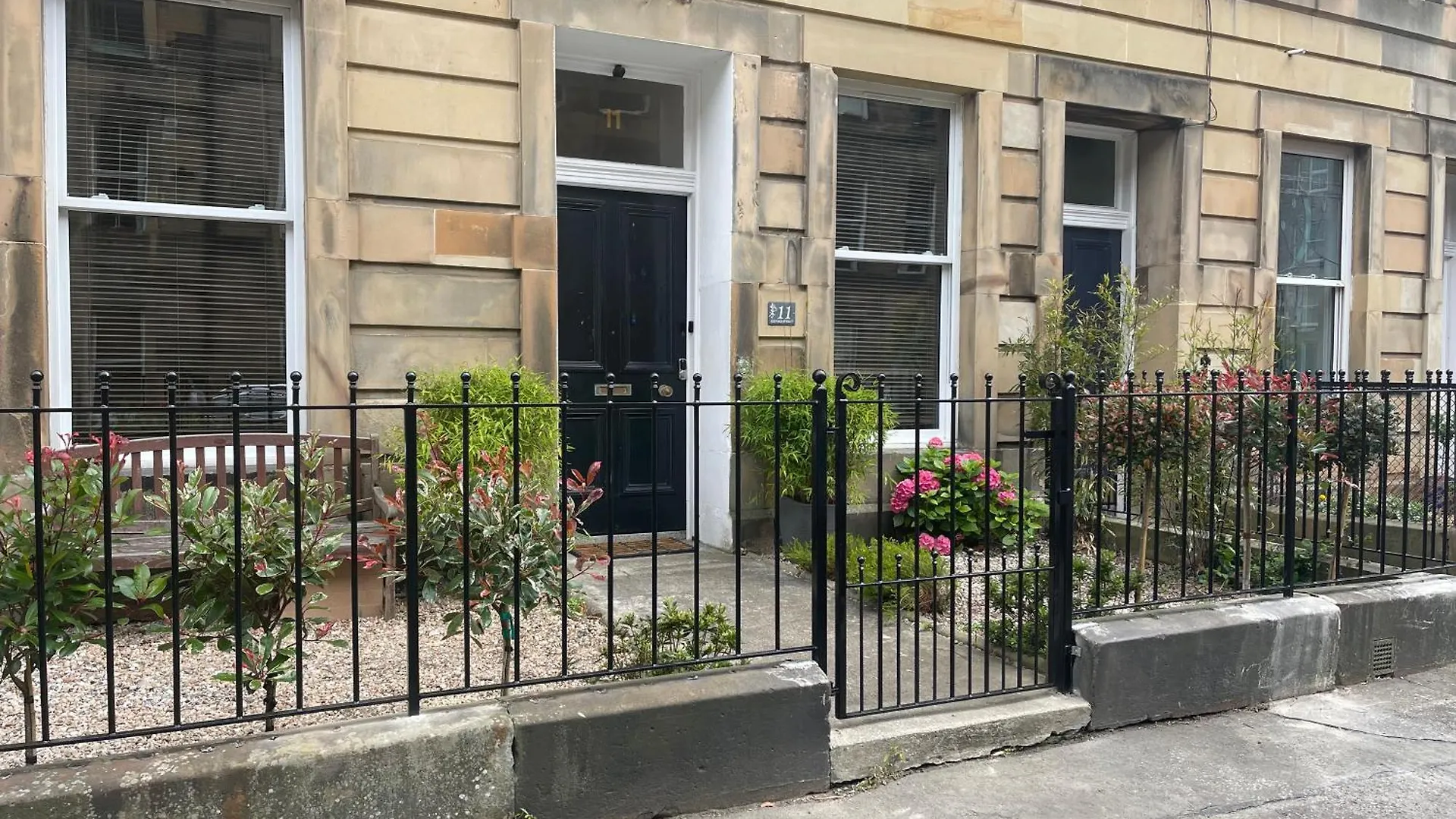City Apartment Edinburgh