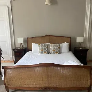 Private Guest In Georgian Townhouse In Centre Homestay